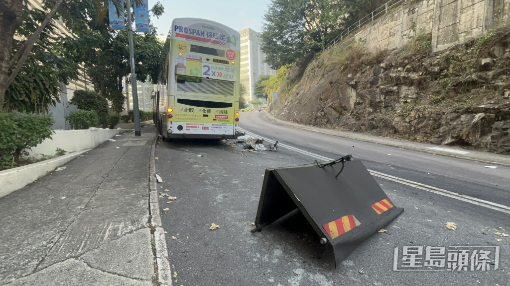 尾板甩掉。 尾板甩掉。