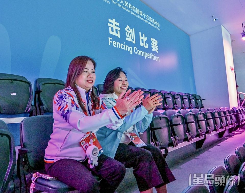 罗淑佩fb