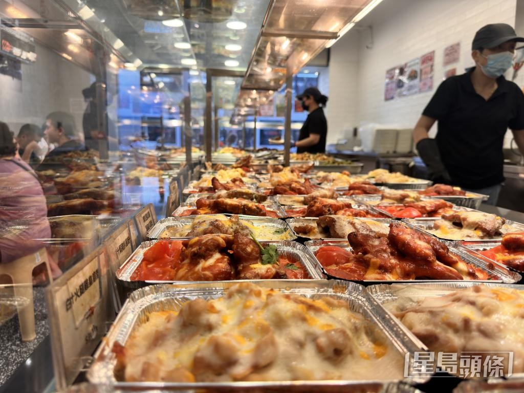 現時全港約有570多間兩餸飯店。