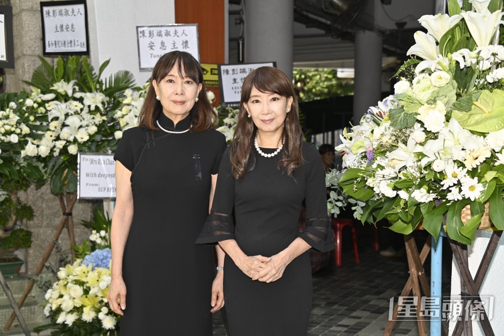 陳美齡和二家姐陳曦齡為母親辦理後事。 陳美齡和二家姐陳曦齡為母親辦理後事。