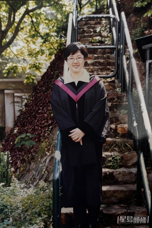 陈凤英曾在公立医院工作,其后一度私人执业。 受访者提供 陈凤英曾在公立医院工作,其后一度私人执业。 受访者提供