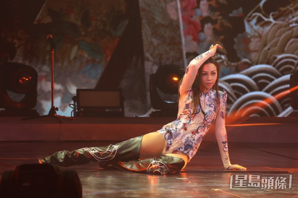 AGA上月在紅館開騷。