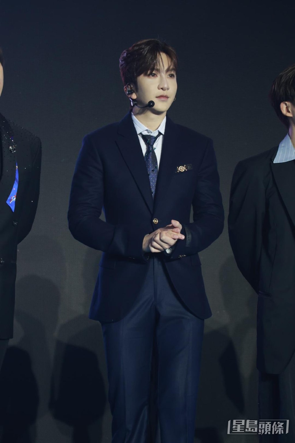 他解釋「激凸」：「我是男性，地球有地心吸力。」