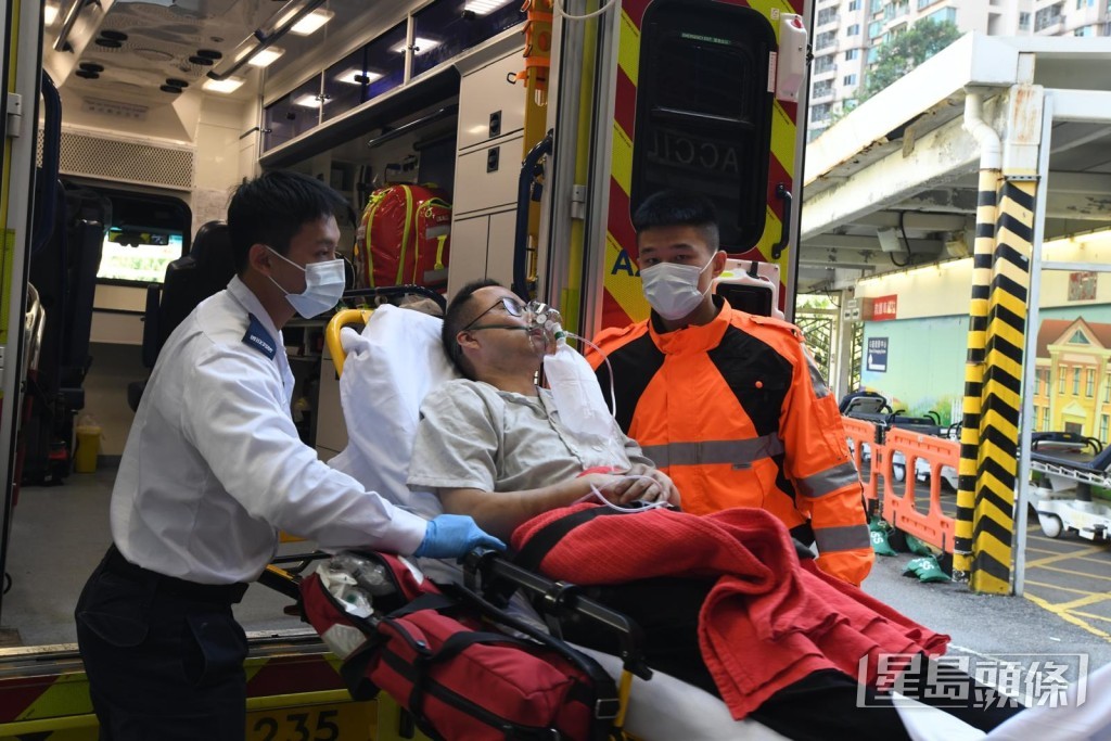 另一傷者吸入濃煙不適送院。 另一傷者吸入濃煙不適送院。