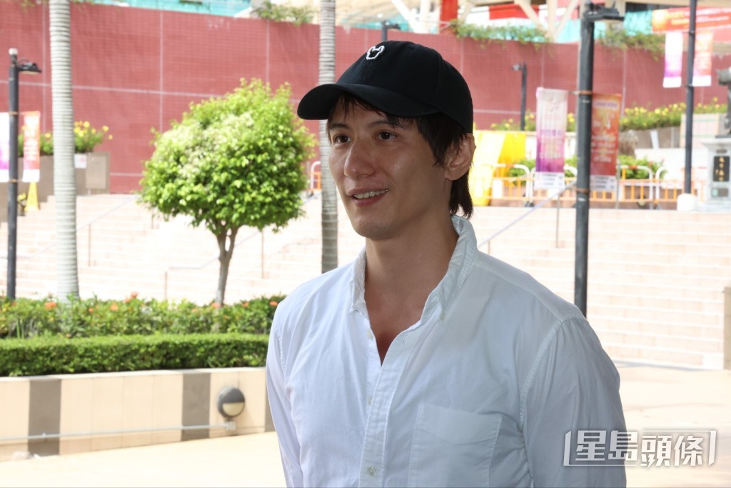 周永恆否認之前向警員吐口水，解釋當時只是咳嗽，飛沫噴到人已致歉。