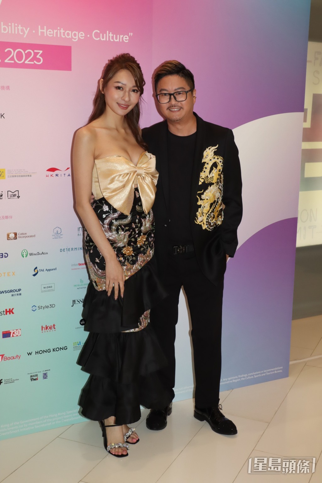 林钰洧低胸疑露垫现身时尚活动。