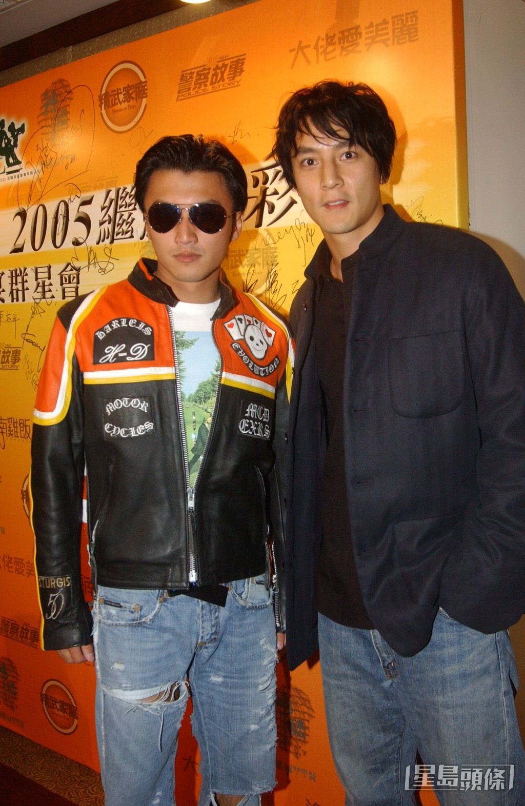 謝霆鋒初出道時也曾以四哥造型現身,相反吳彥祖還是翩翩美男的形象。 謝霆鋒初出道時也曾以四哥造型現身,相反吳彥祖還是翩翩美男的形象。