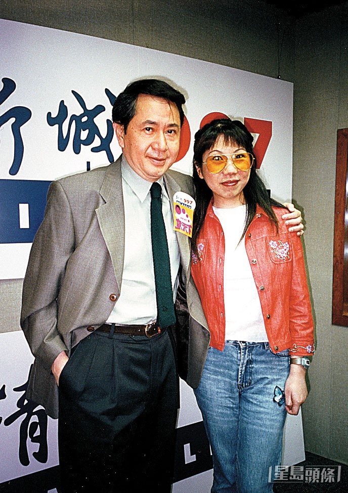 1999年，李紫昕在公司安排下为萧亮制作唱片。