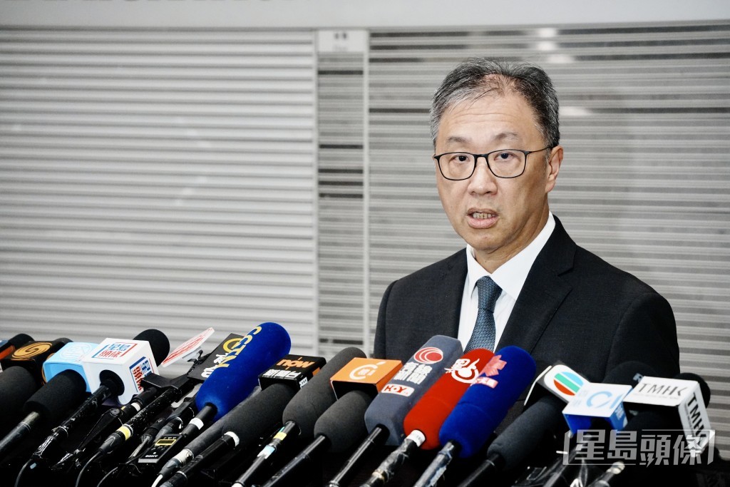 問及獲政府委任的心情,陸啟康表示感到責任重大,心情複雜。汪旭峰攝 問及獲政府委任的心情,陸啟康表示感到責任重大,心情複雜。汪旭峰攝