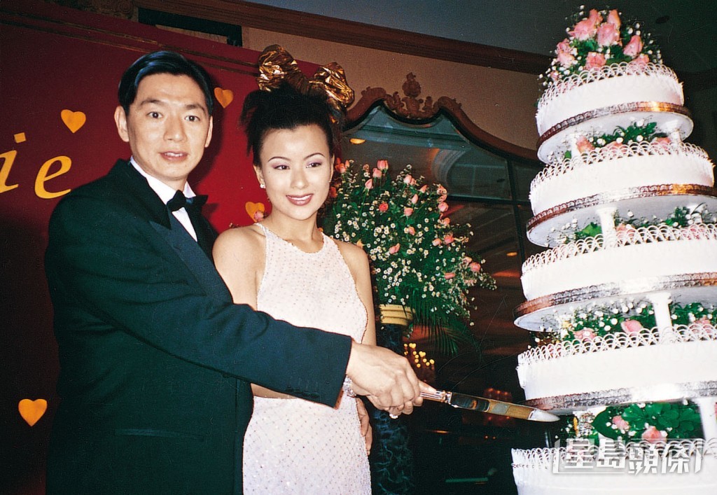 李美凤于1996年台湾富商郑翔中结婚。