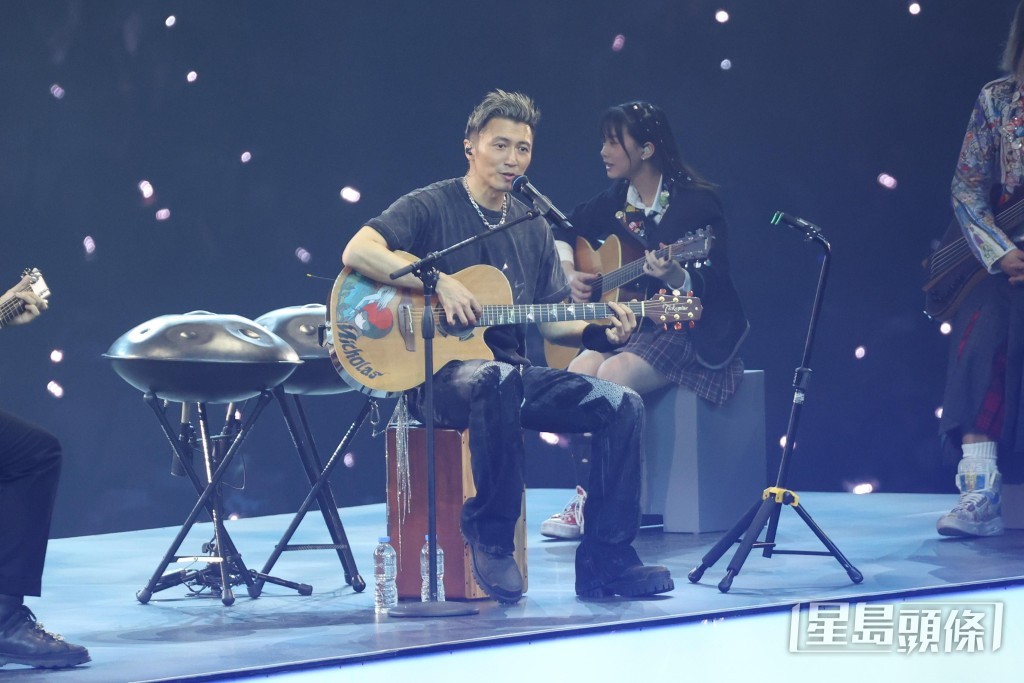 霆鋒尾場特別加插獻唱一曲《壞習慣》。 霆鋒尾場特別加插獻唱一曲《壞習慣》。