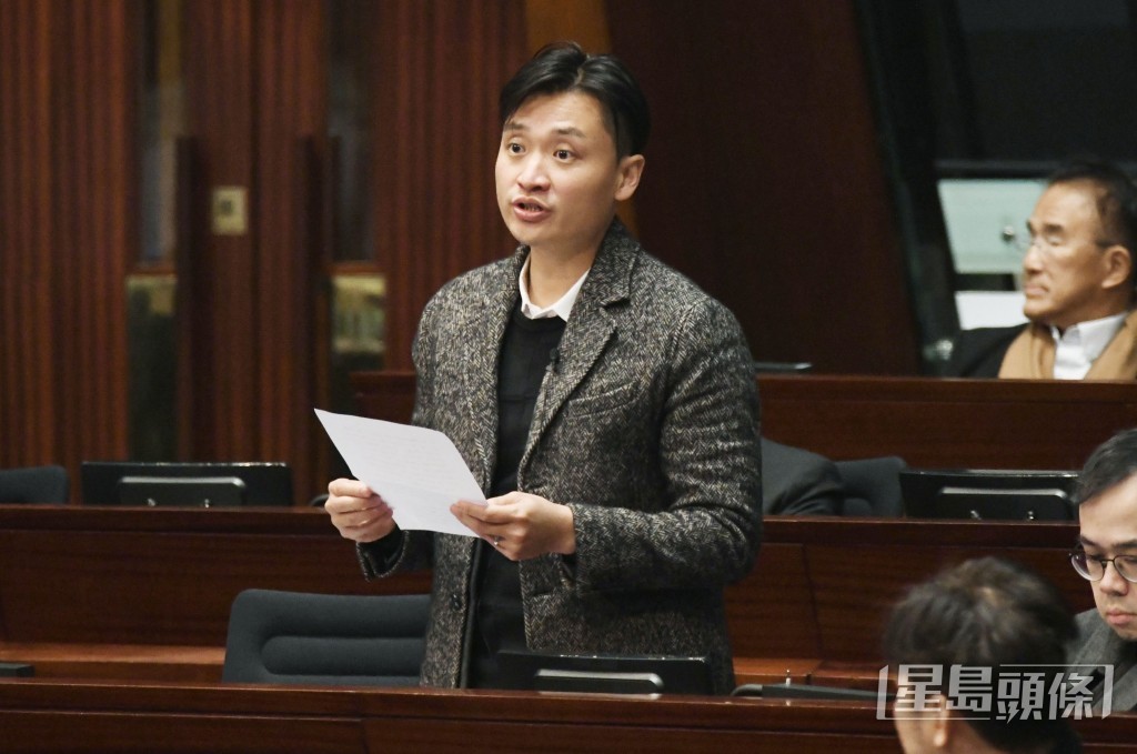 民建聯鄭泳舜。 民建聯鄭泳舜。