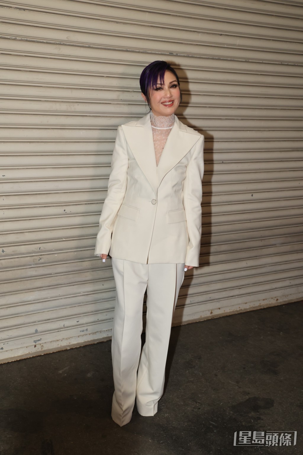 楊千嬅在「星耀紫荊慶回歸」文藝晚會上演出。 楊千嬅在「星耀紫荊慶回歸」文藝晚會上演出。