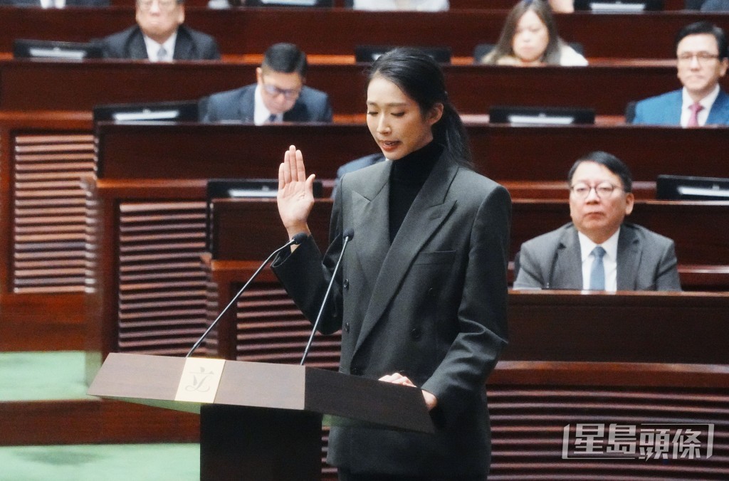 旅遊界議員、曾任職馬會的巴黎奧運女子重劍金牌得主江旻憓。