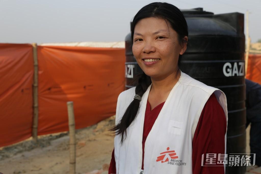 2017年11月，刘晓静在孟加拉科克斯巴扎尔担任水利衞生经理。