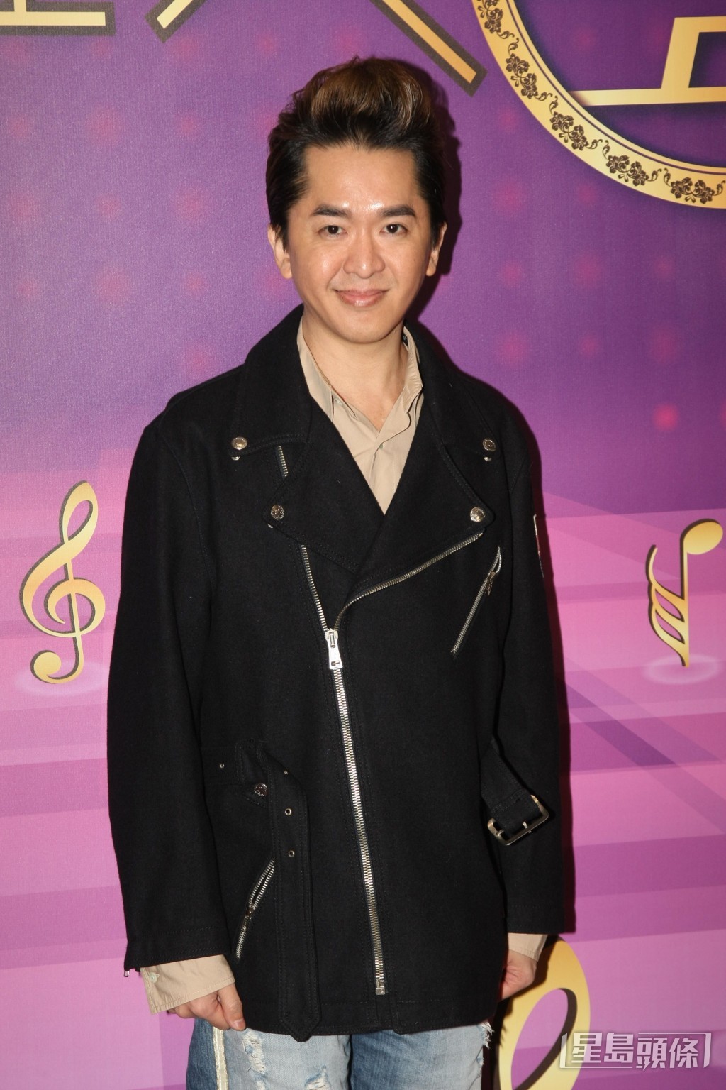 邓兆尊效力TVB多年，曾在节目中分享力捧艺人的三大条件。