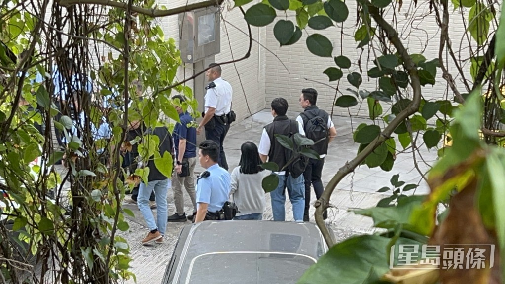 重案组探员到场调查。杨伟亨摄