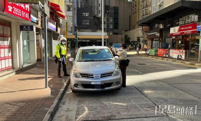 蕭澤頤指警方於新年期間難以一刀切不「抄牌」。資料圖片　