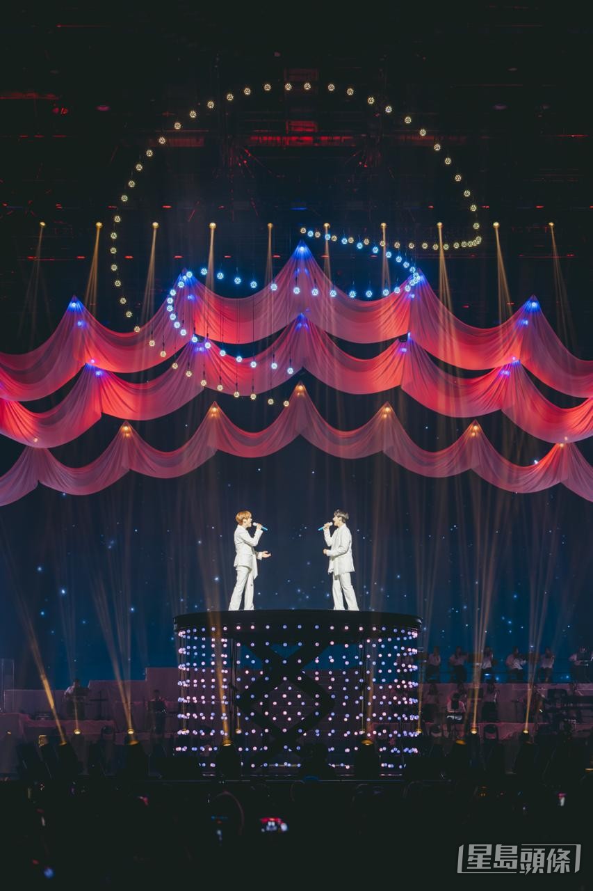 DK及勝寛今年1月推出首張迷你專輯 《Serenade》 ,並以當中的「平凡的愛情」為主題舉行巡唱。 DK及勝寛今年1月推出首張迷你專輯 《Serenade》 ,並以當中的「平凡的愛情」為主題舉行巡唱。