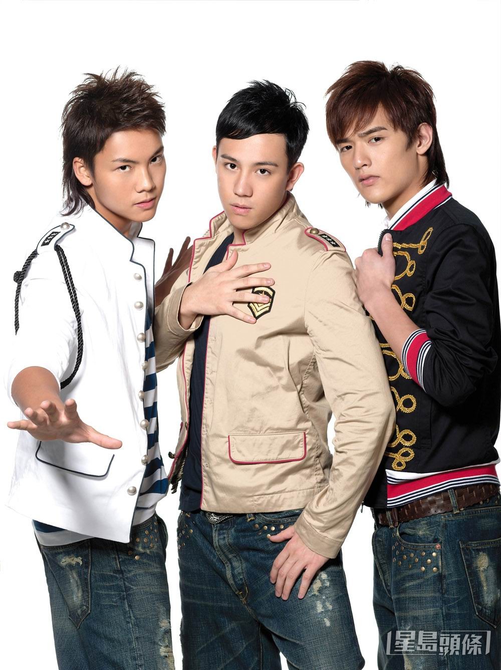 2006年,William跟张致恒及麦子豪组男团Sun Boy'z出道。 2006年,William跟张致恒及麦子豪组男团Sun Boy'z出道。