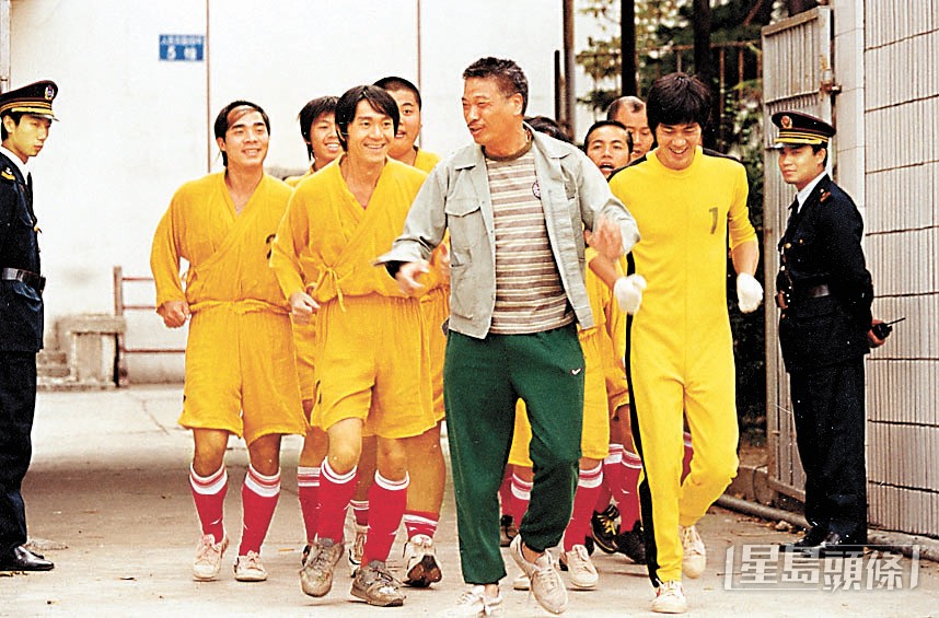 小龙跟达哥在《少林足球》中初次合作，感激对方照顾。