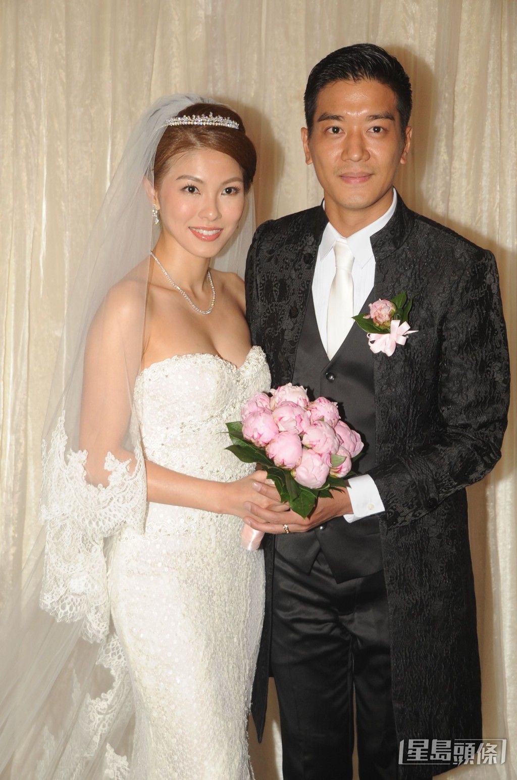 諾懿和太太李潔瑩2014年11月結婚，快將10周年。