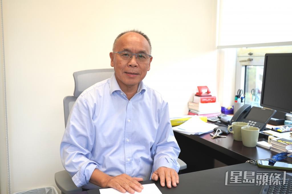 香港大學社會工作及社會行政學系講座教授葉兆輝指,應以宏觀、全面的方法應對學生精神健康。 香港大學社會工作及社會行政學系講座教授葉兆輝指,應以宏觀、全面的方法應對學生精神健康。