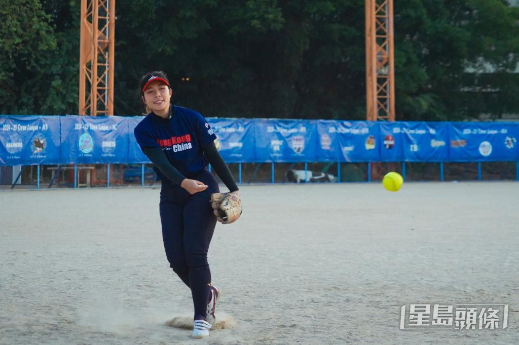 劉雪汶表示,作為投手責任重大,難免感到壓力。 劉雪汶表示,作為投手責任重大,難免感到壓力。