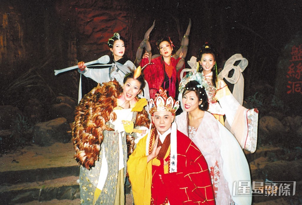 在《皆大歡喜》演出「金日」成為陳彥行的經典作品。 在《皆大歡喜》演出「金日」成為陳彥行的經典作品。