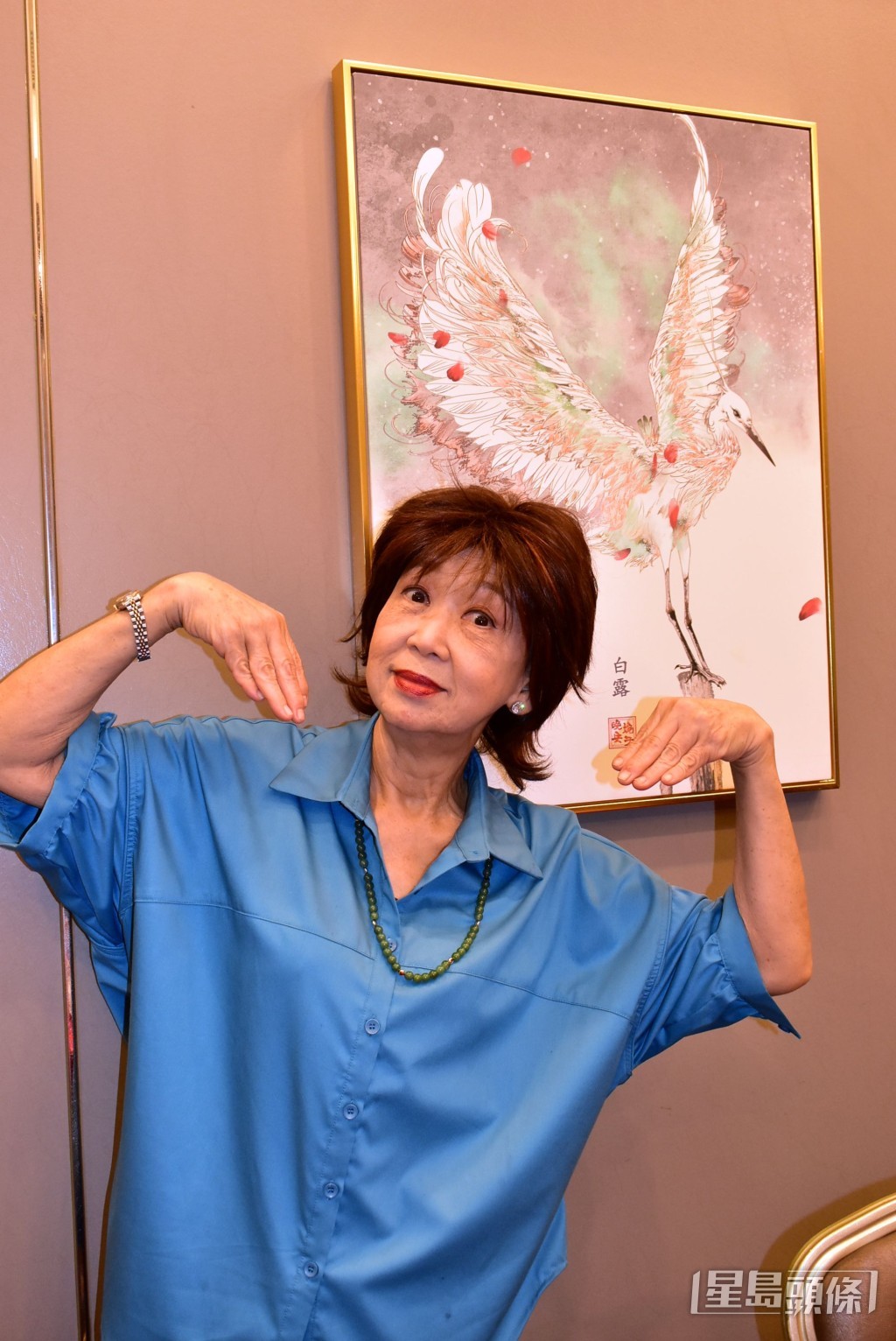 咪咪姐不忘搞笑本色。