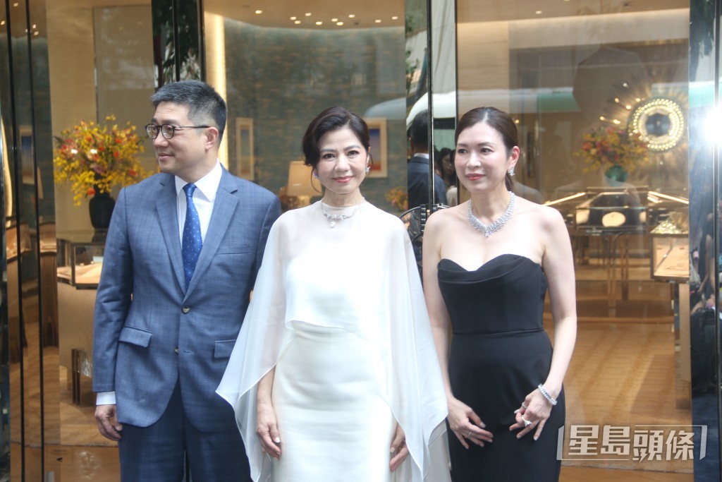 鍾楚紅與谷薇麗相識數十年，友情深厚：「點講呢？如果有來世我希望佢係我朋友！」