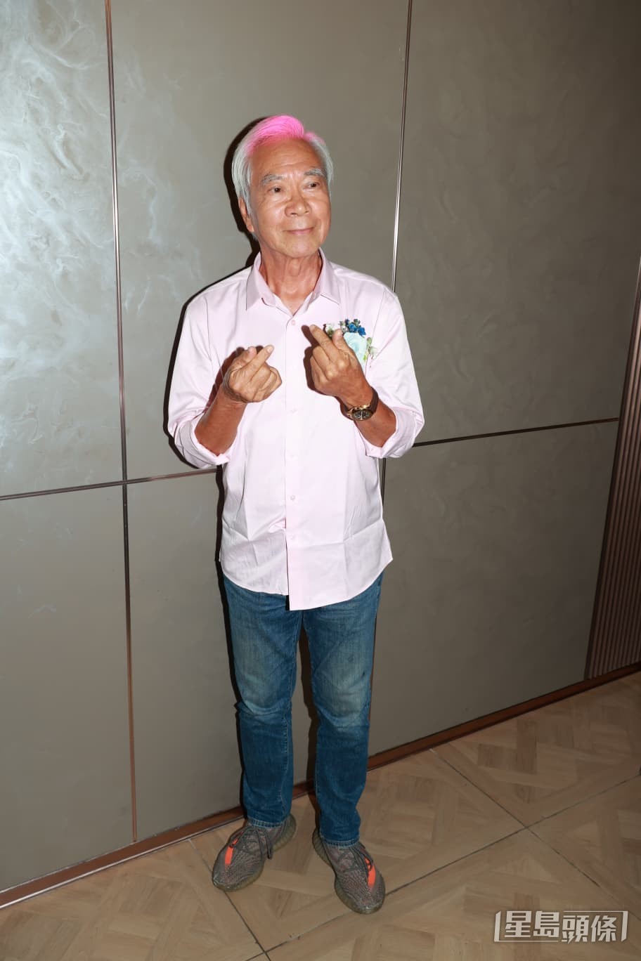 基哥瘦咗一個碼。