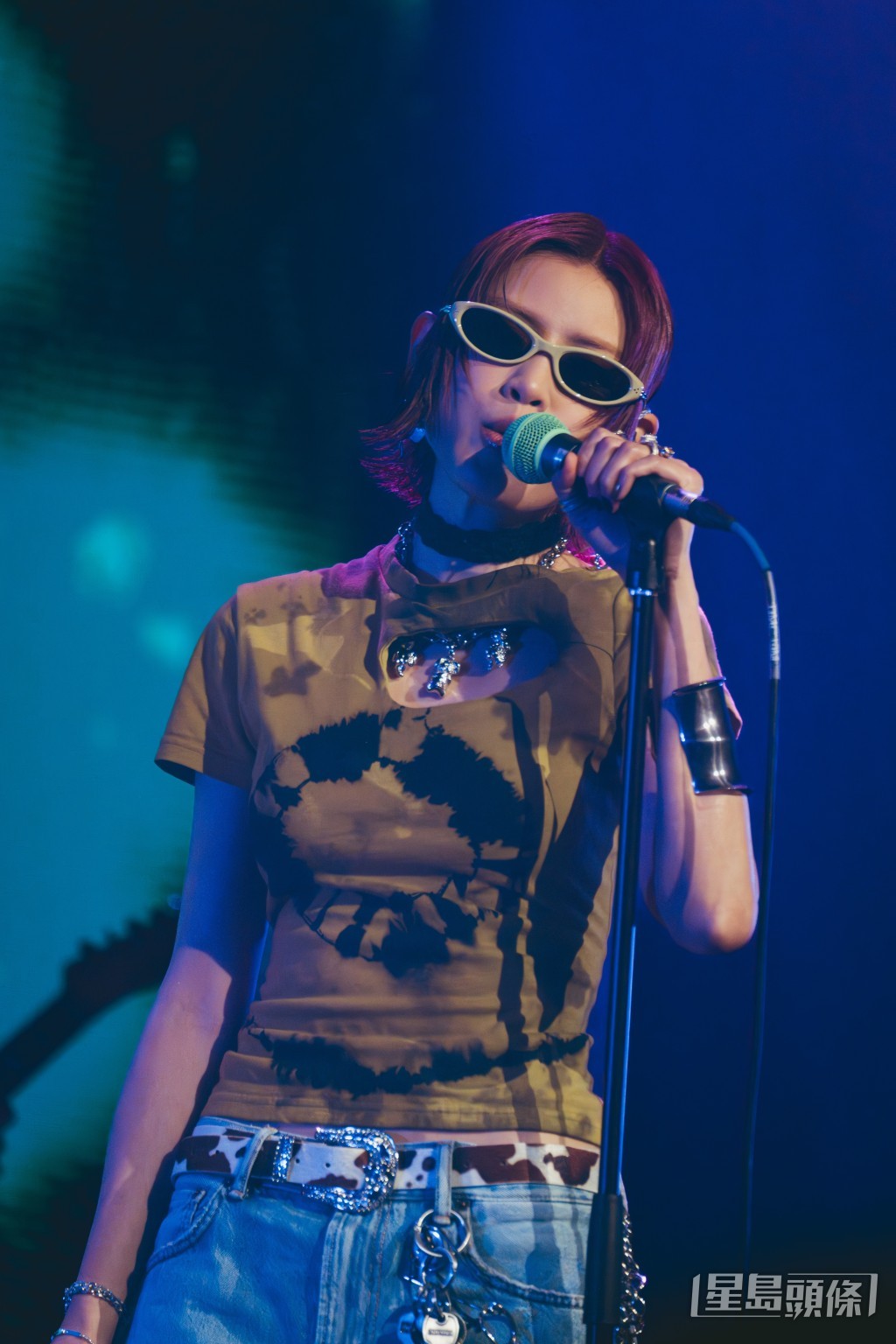 繼今年三月香港站四場全數爆滿後,陳蕾將帶着她的音樂新旅程遠赴英國。 繼今年三月香港站四場全數爆滿後,陳蕾將帶着她的音樂新旅程遠赴英國。