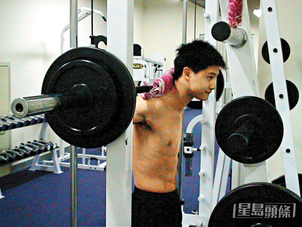 田亮迷人的外表已風靡內地萬千少女。