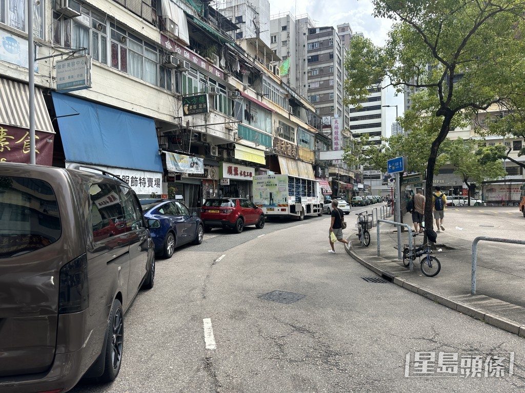 23歲女事主在元朗福康街遭挾上車帶走。梁國峰攝 23歲女事主在元朗福康街遭挾上車帶走。梁國峰攝