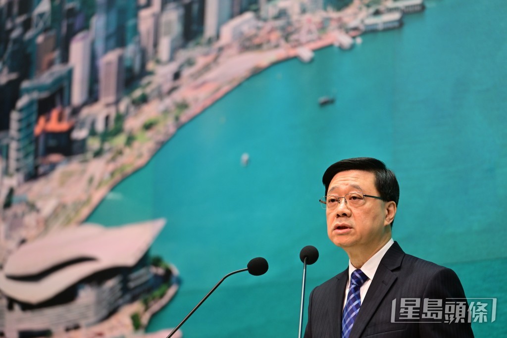 行政長官李家超指,「調研小組」已成立並安排接見校長及校委會主席。陳極彰攝 行政長官李家超指,「調研小組」已成立並安排接見校長及校委會主席。陳極彰攝