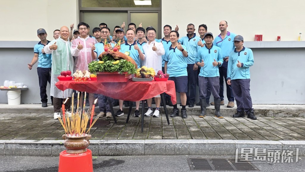 巫廄從化馬房拜神。 巫廄從化馬房拜神。