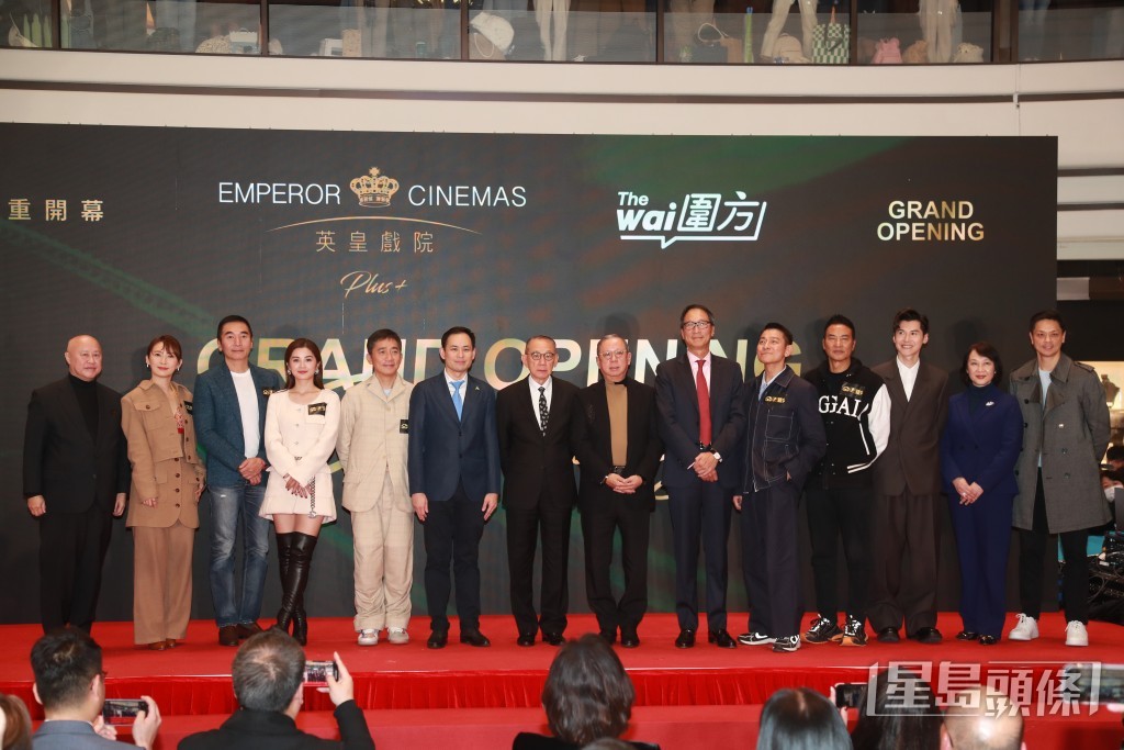 首映場面星光熠熠。 首映場面星光熠熠。