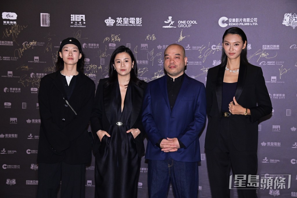 (左起)廖子妤、楊偲泳、導演吳煒倫、王丹妮 (左起)廖子妤、楊偲泳、導演吳煒倫、王丹妮