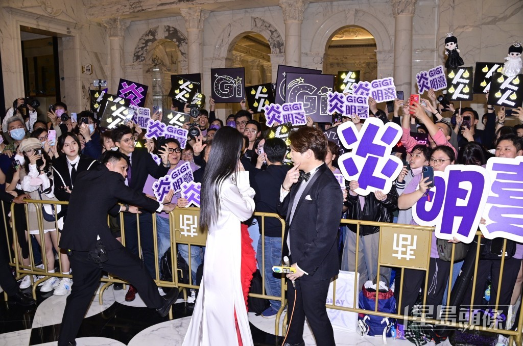 炎明熹好多Fans。 炎明熹好多Fans。