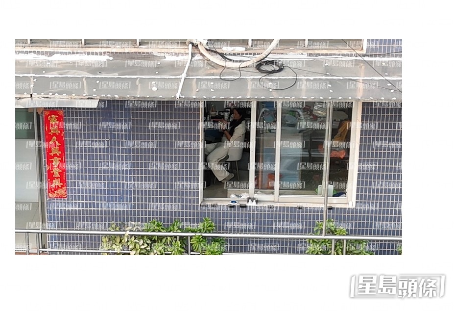 最近YouTuber「導遊哥哥」親睹王青霞在佛山的生活近況。 最近YouTuber「導遊哥哥」親睹王青霞在佛山的生活近況。