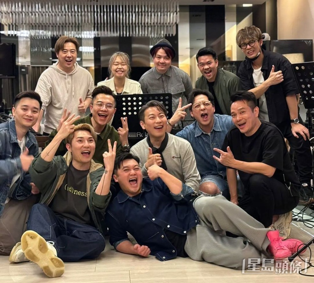 走埋会吹啲无聊又冇乜“营养嘅嘢”。 走埋会吹啲无聊又冇乜“营养嘅嘢”。