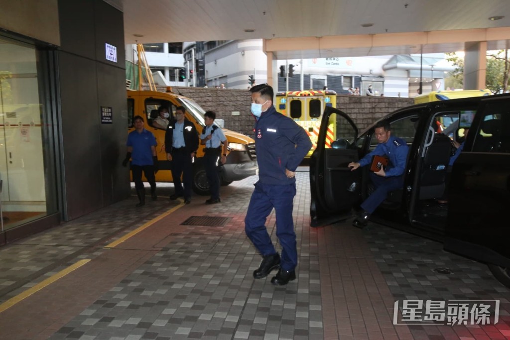 消防處處長楊恩健到醫院了解。