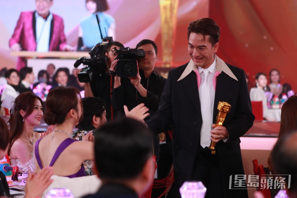 演員都替馬國明感到興奮。
