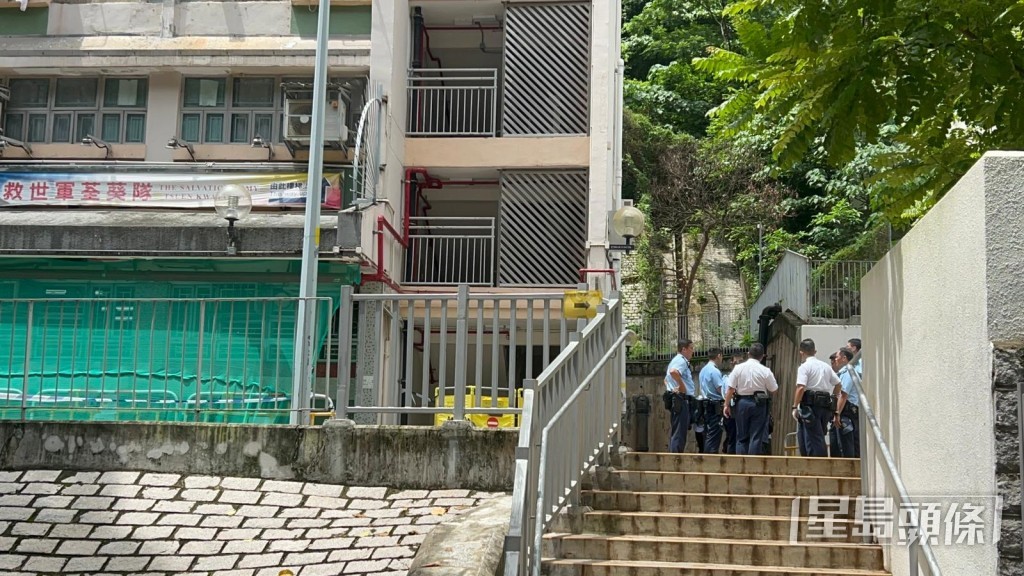 男子高處墮下倒地氣絕身亡。楊偉亨攝