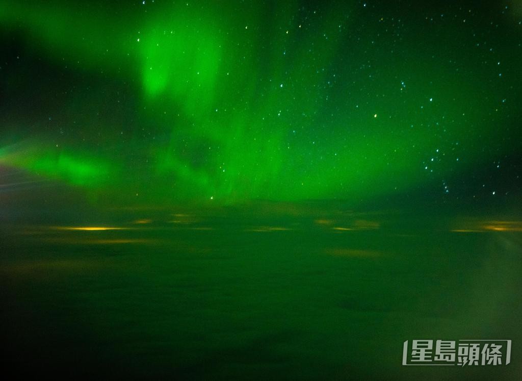 唐銘輝作品「雲上鳳凰」，於飛機抵達芬蘭上空時拍攝。   受訪者提供