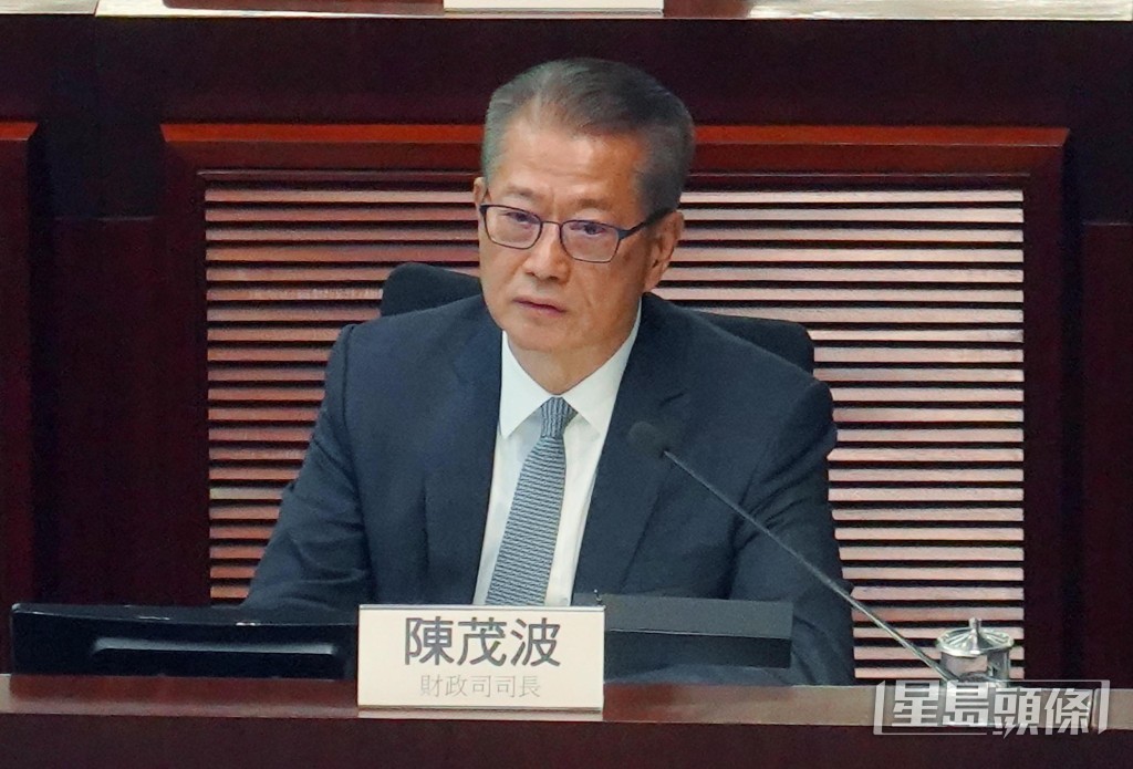 財政司司長陳茂波早前表示，本財政年度「經營帳目」可提前恢復盈餘。資料圖片