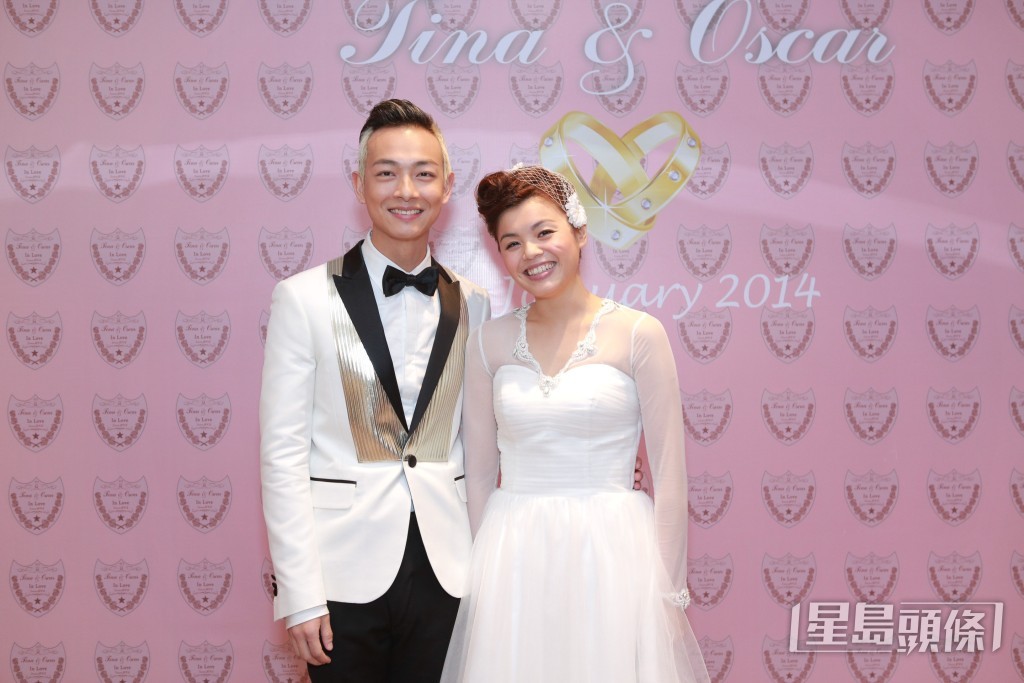 梁竞徽2014年与交往11年的女友兼中学师妹骆保雯结婚。