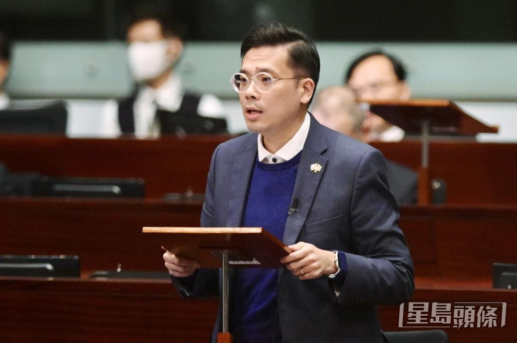 立法會議員梁文廣指,數字反映今屆區議員盡責履職。 立法會議員梁文廣指,數字反映今屆區議員盡責履職。