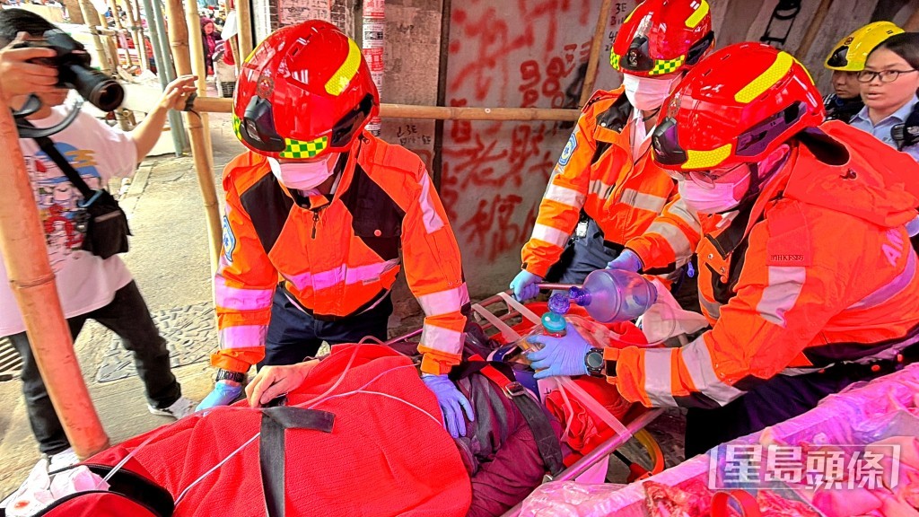 事主昏迷送院搶救。 事主昏迷送院搶救。